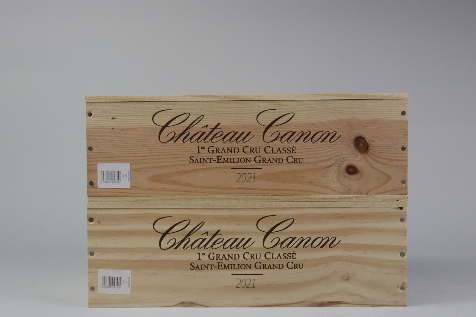 † Château Canon 2021: Château Canon 2021 Saint-Émilion, 1er Grand Cru Classé B Excellent level and appearance R 2 magnums - 1.5ltr Per lot €170 - 250Sizemagnums - 1.5ltrConditionExcellent level and