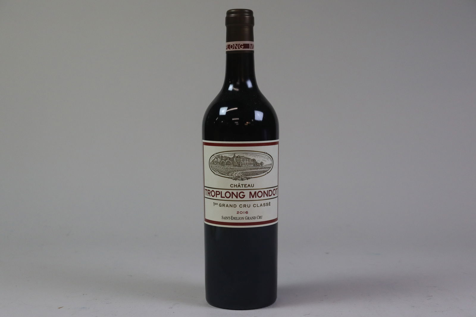 † Château Troplong Mondot 2016: Château Troplong Mondot 2016 Saint-Émilion, 1er Grand Cru Classé B Excellent level and appearance R 1 bottle Per lot €50 - 80 Size bottle Condition Exce