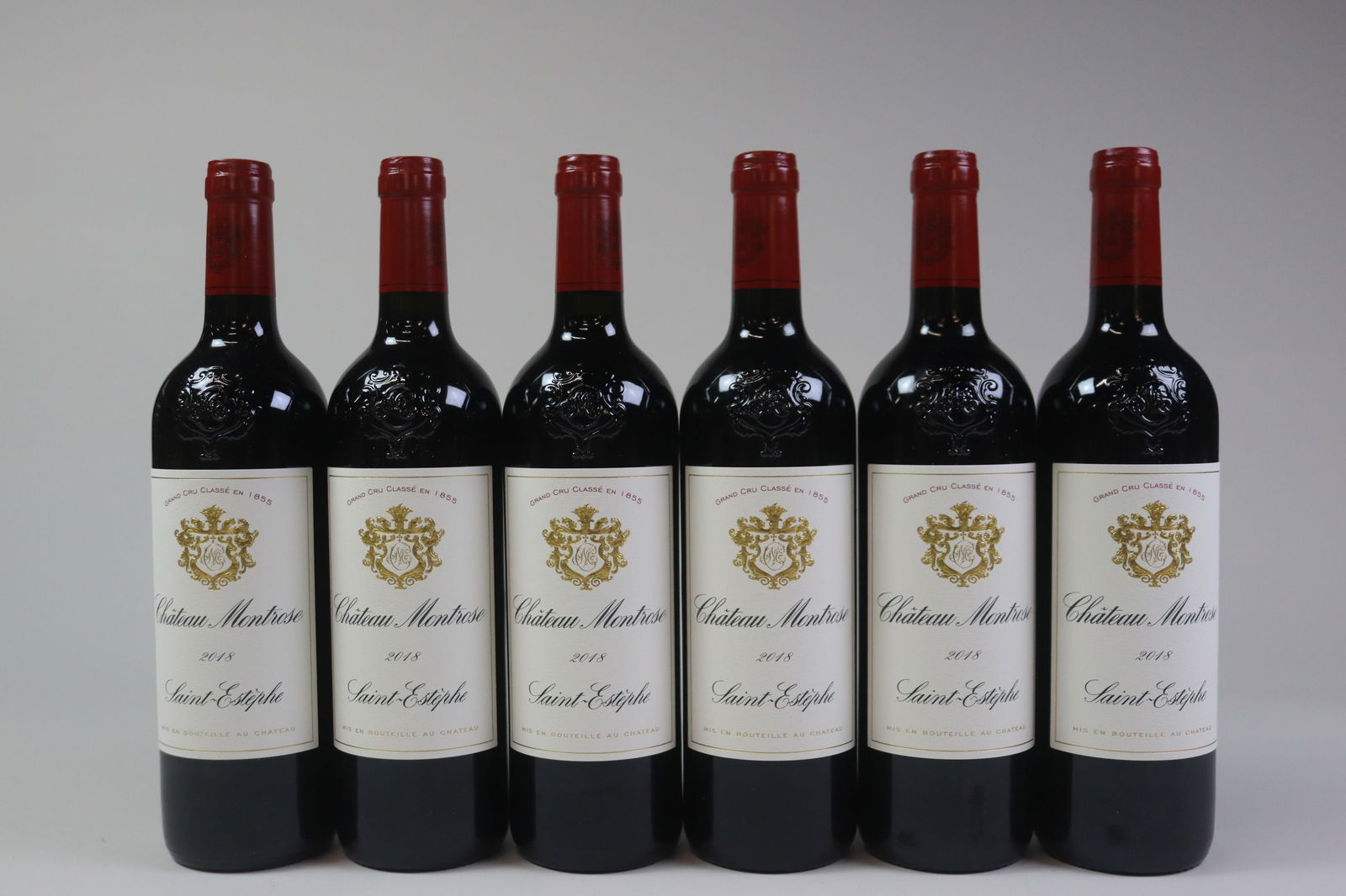 Château Montrose 2018: Château Montrose 2018 Saint-Estèphe, 2ème Grand Cru Classé Excellent level and appearance R 6 bottles Per lot €700 - 1000 Size bottles Condition Ex