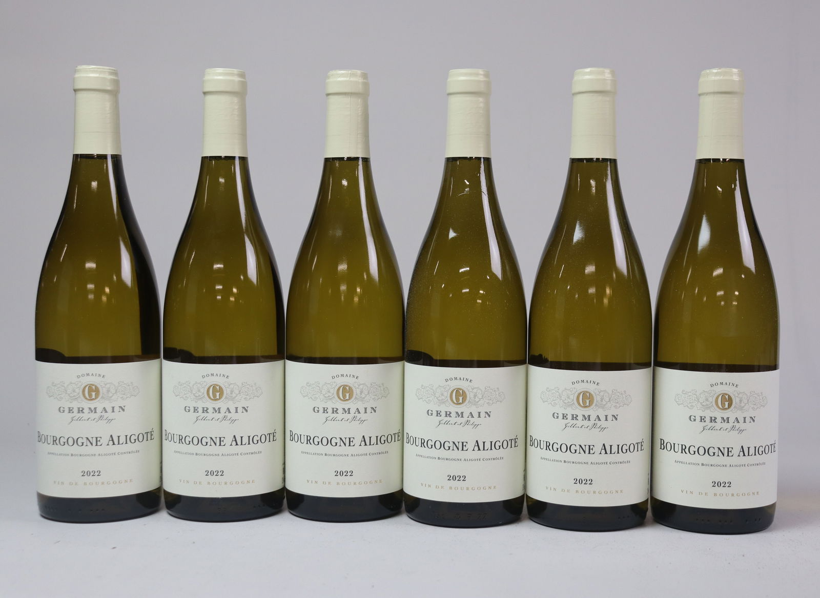 † Bourgogne Aligoté 2022: Bourgogne Aligoté 2022 Domaine Philippe Germain, Nantoux Excellent level and appearance W 18 bottles Per lot €140 - 220SizebottlesConditionExcellent level and appearanceProvenance† -
