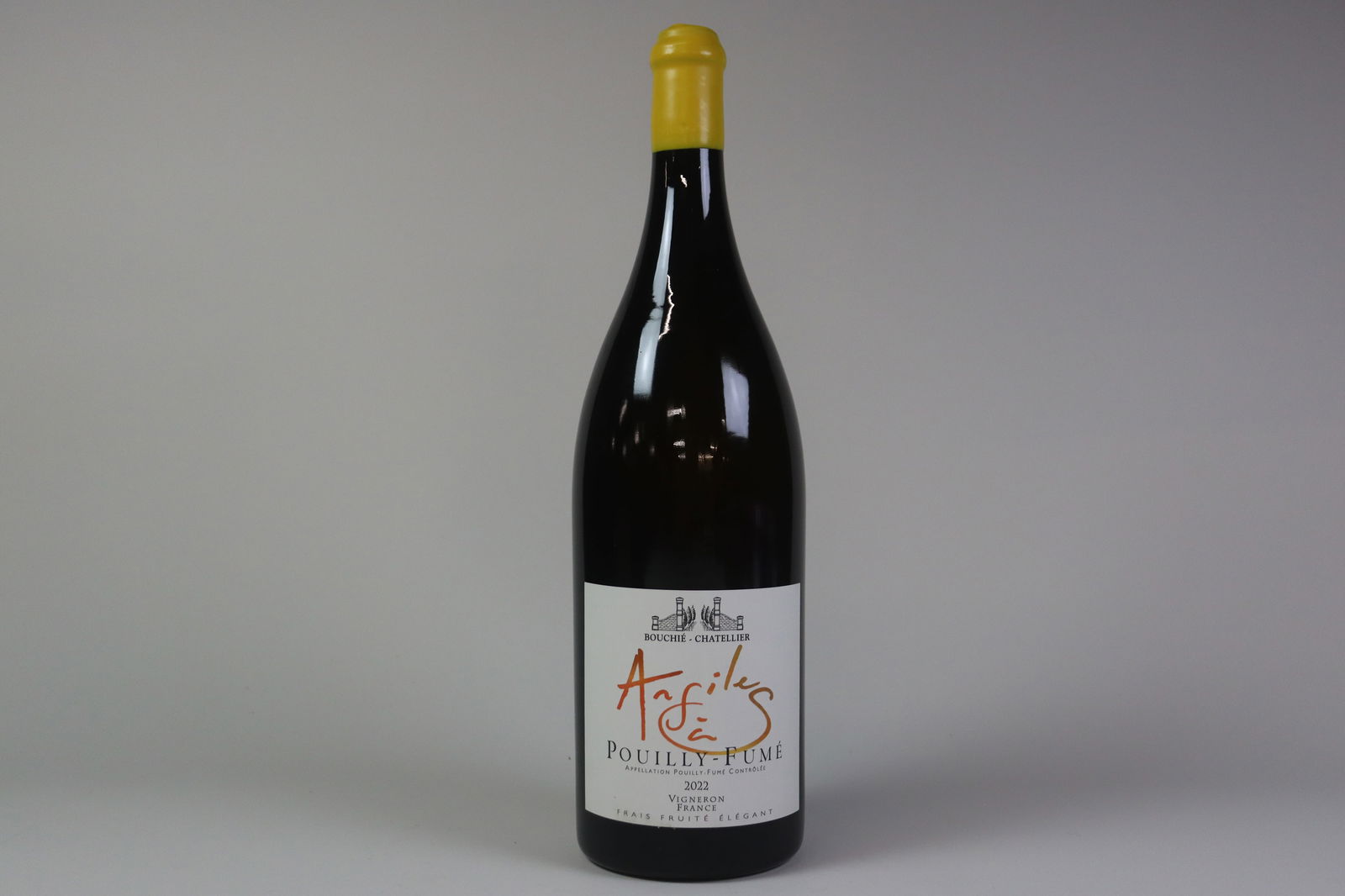 † Pouilly-Fume 'Argiles à Silex' 2022: Pouilly-Fume 'Argiles à Silex' 2022 Domaine Bouchie-Chatellier, Saint-Andelain Excellent level and appearance W 1 double magnum - 3ltr Per lot €90 - 140 Size double magnum - 3ltr<