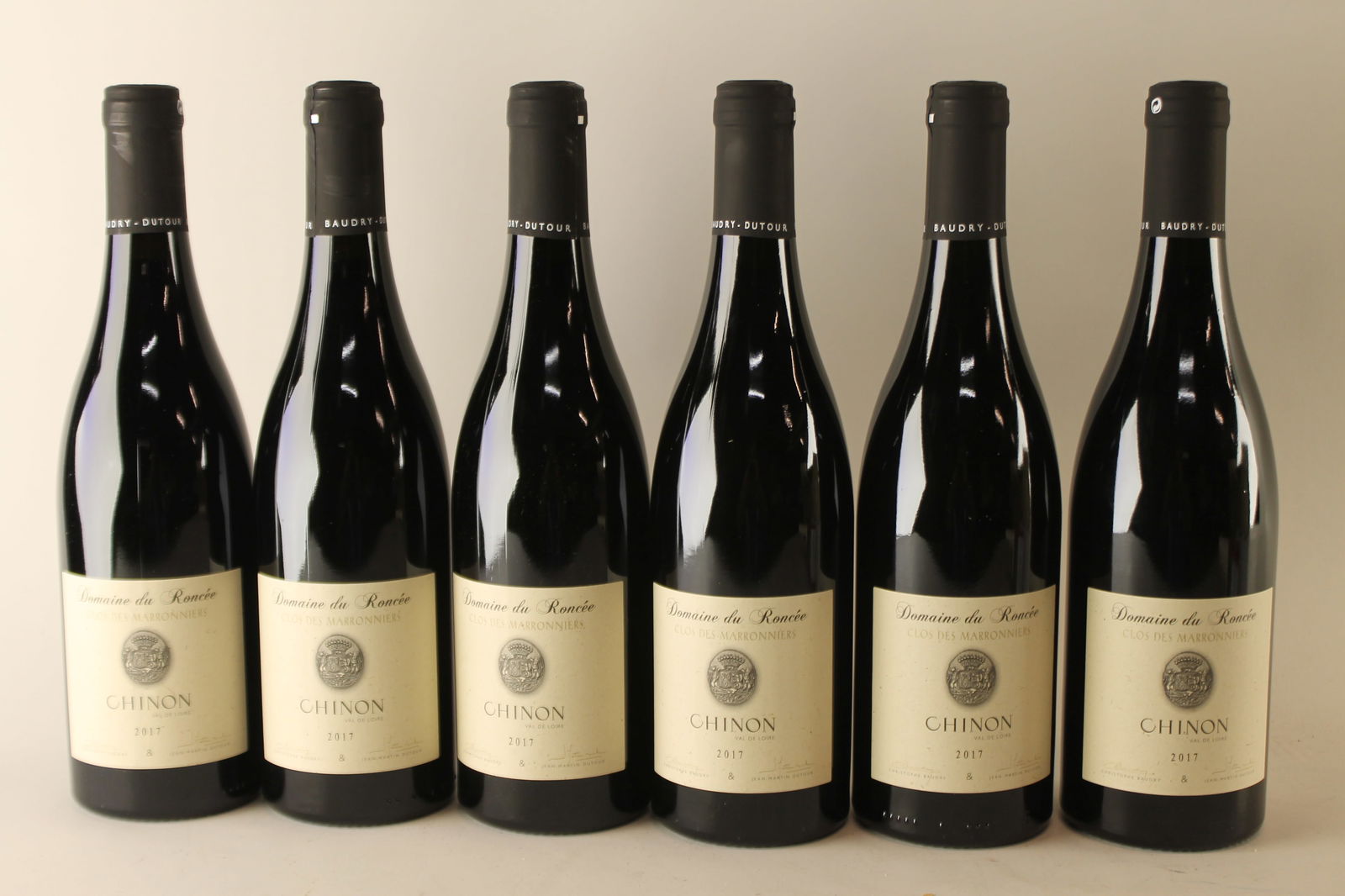 Chinon 'Clos des Marronniers' 2017: Chinon 'Clos des Marronniers' 2017 Baudry-Dutour, Domaine du Roncée Excellent level and appearance R 12 bottles Per lot €170 - 240 Size bottles Condition Excellen