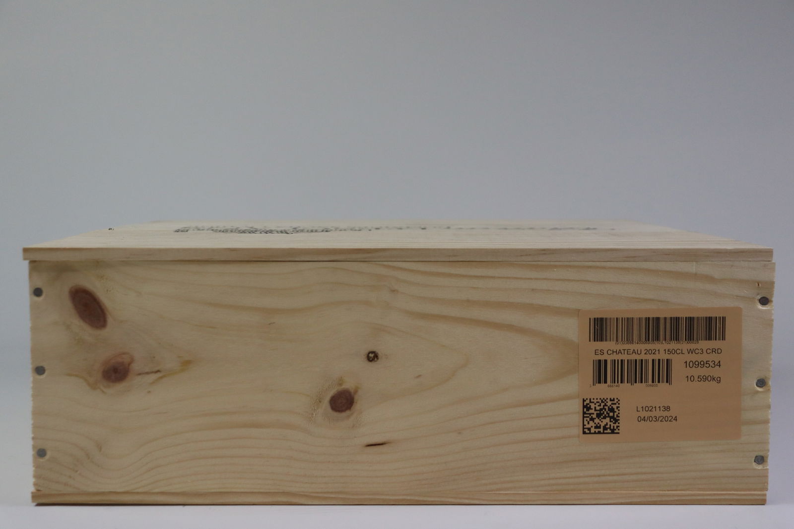 † Côtes de Provence 'Esclans' Rosé 2021: Côtes de Provence 'Esclans' Rosé 2021 Château d'Esclans, La Motte Excellent level and appearance P 3 magnums - 1.5ltr Per lot €300 - 400Sizemagnums - 1.5ltrConditionExcellent