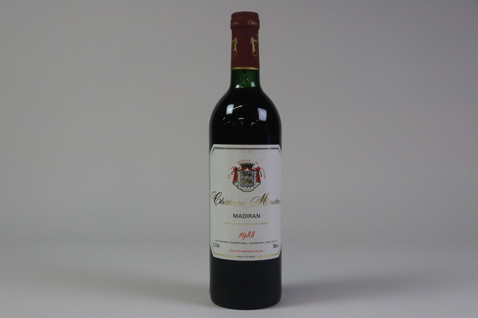 Château Montus 1988: Château Montus 1988 Alain Brumont, Madiran U. IN, excellent appearance R 1 bottle Per lot €20 - 30 Size bottle Condition U. IN, excellent appearance