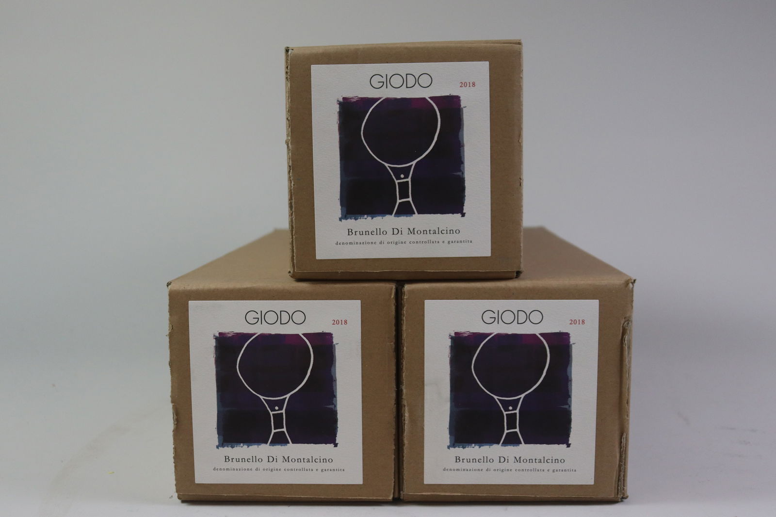 † Brunello di Montalcino 2018: Brunello di Montalcino 2018 Giodo, Sant'Angelo in Colle Excellent level and appearance R 3 magnums - 1.5ltr Per lot €300 - 400 Size magnums - 1.5ltr Condition Excellen