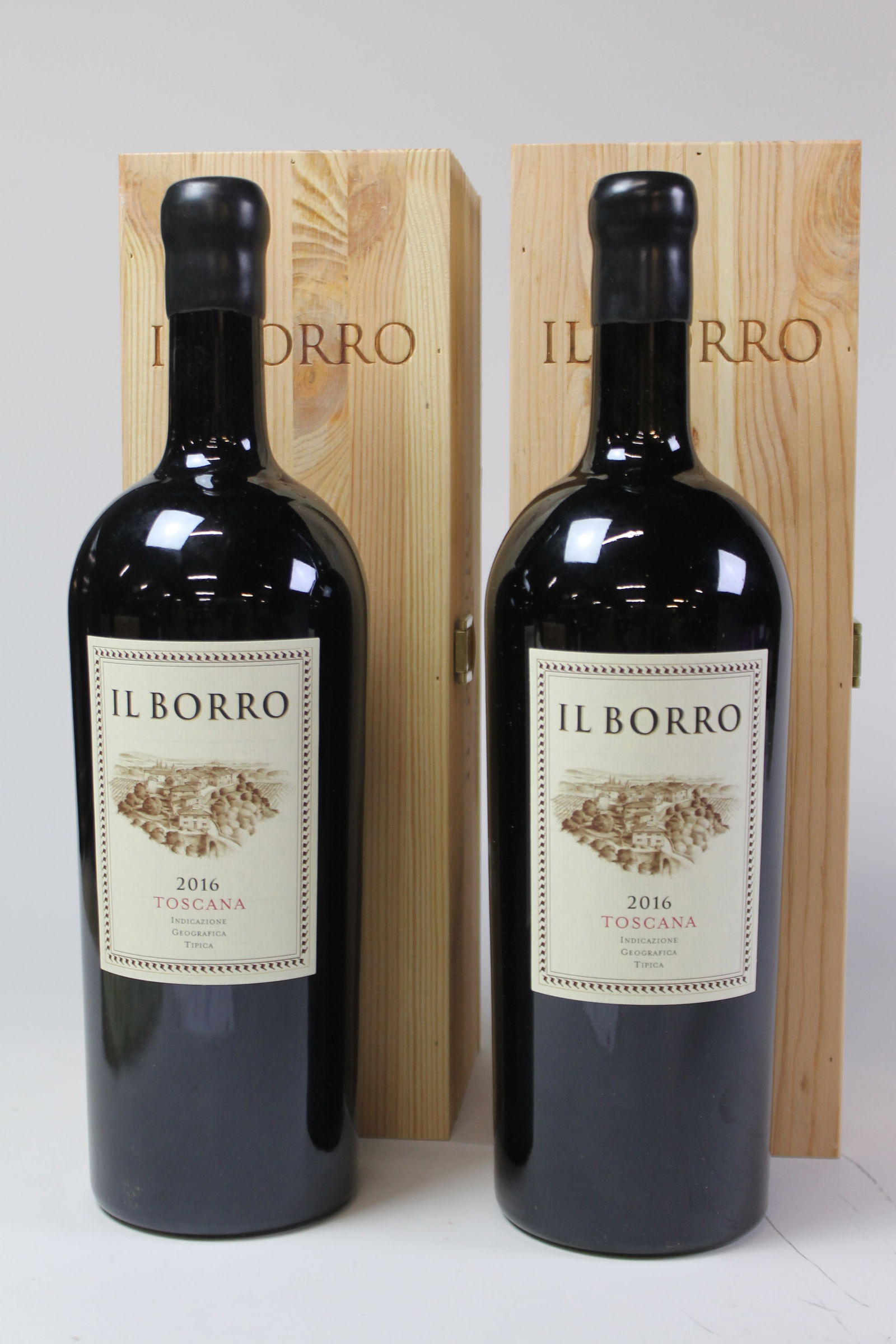 Toscana Rosso IGT 2016: Toscana Rosso IGT 2016 Il Borro, Arezzo Excellent level and appearance R 2 magnums - 1.5ltr Per lot €130 - 170Sizemagnums - 1.5ltrConditionExcellent level and appearanceExhibited(2OWC)