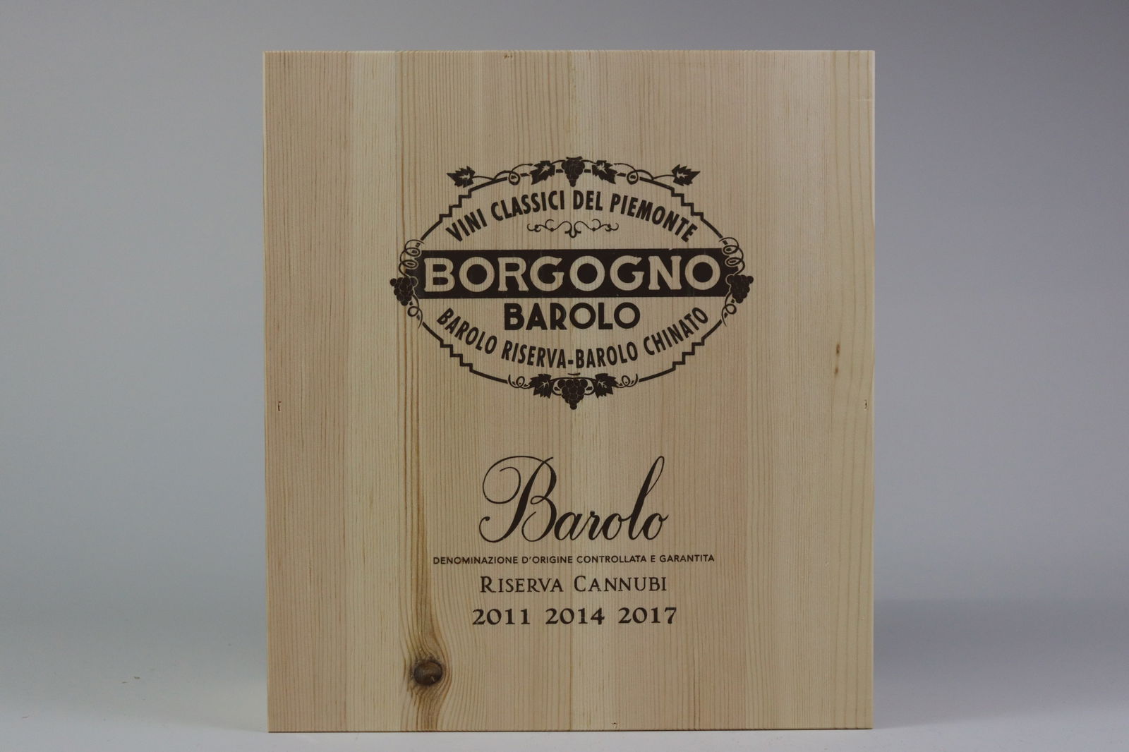 † Borgogno Caisse Cannubi Riserva Collection 2011/2014/2017: Barolo Riserva 'Cannubi' 2011 Giacomo Borgogno & Figli, Barolo Excellent level and appearance R 1 bottle Barolo Riserva 'Cannubi' 2014 Giacomo Borgogno & Figli, Barolo Excellent level and appear