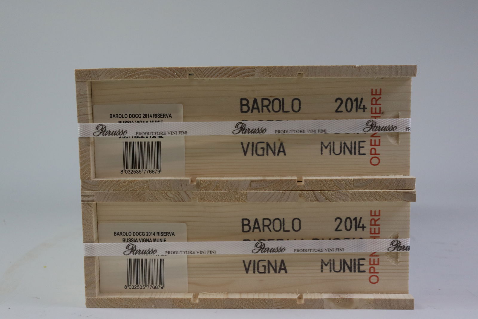 † Barolo Riserva 'Bussia Vigna Munie' 2014: Barolo Riserva 'Bussia Vigna Munie' 2014 Parusso, Monforte d'Alba Excellent level and appearance R 6 bottles Per lot €320 - 420SizebottlesConditionExcellent level and