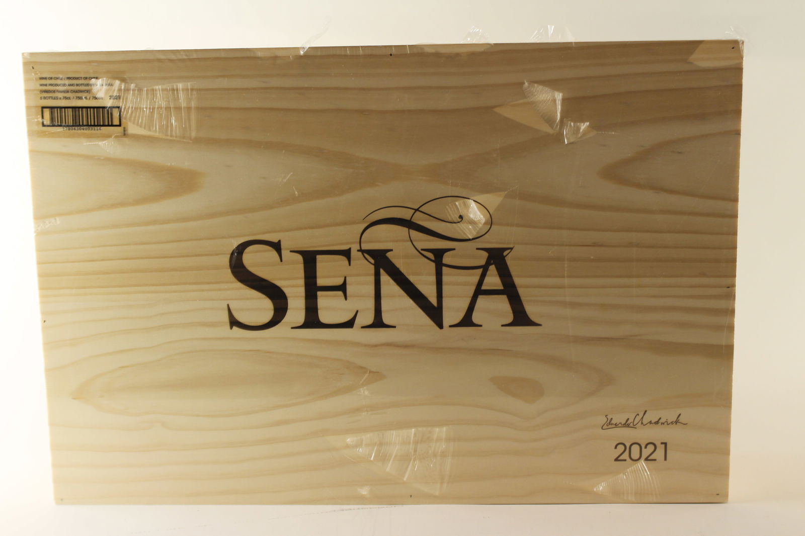 † Seña 2021: Seña 2021 Viña Seña, Aconcagua Valley Excellent level and appearance R 6 bottles Per lot €440 - 600SizebottlesConditionExcellent level and appearanceProvenance† - Please