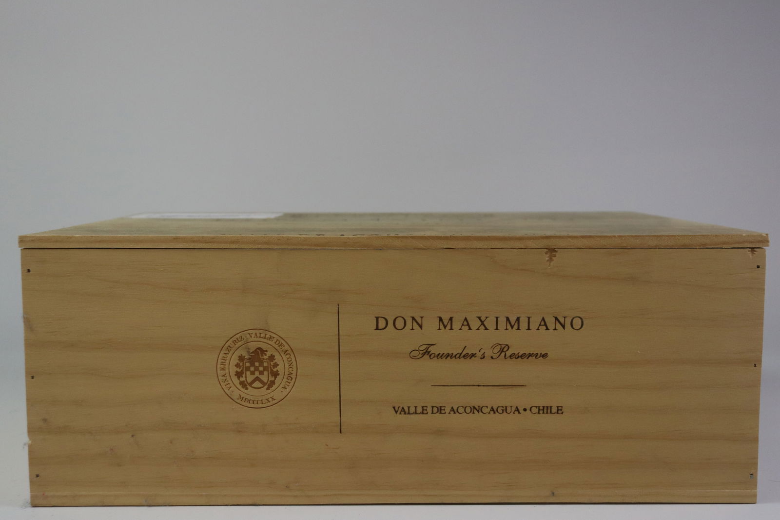 Don Maximiano Founder's Reserve 2014: Don Maximiano Founder's Reserve 2014 Errazuriz, Aconcagua Valley Excellent level and appearance R 12 half bottles - 375ml Per lot €260 - 360 Size half bottles - 375ml Conditio