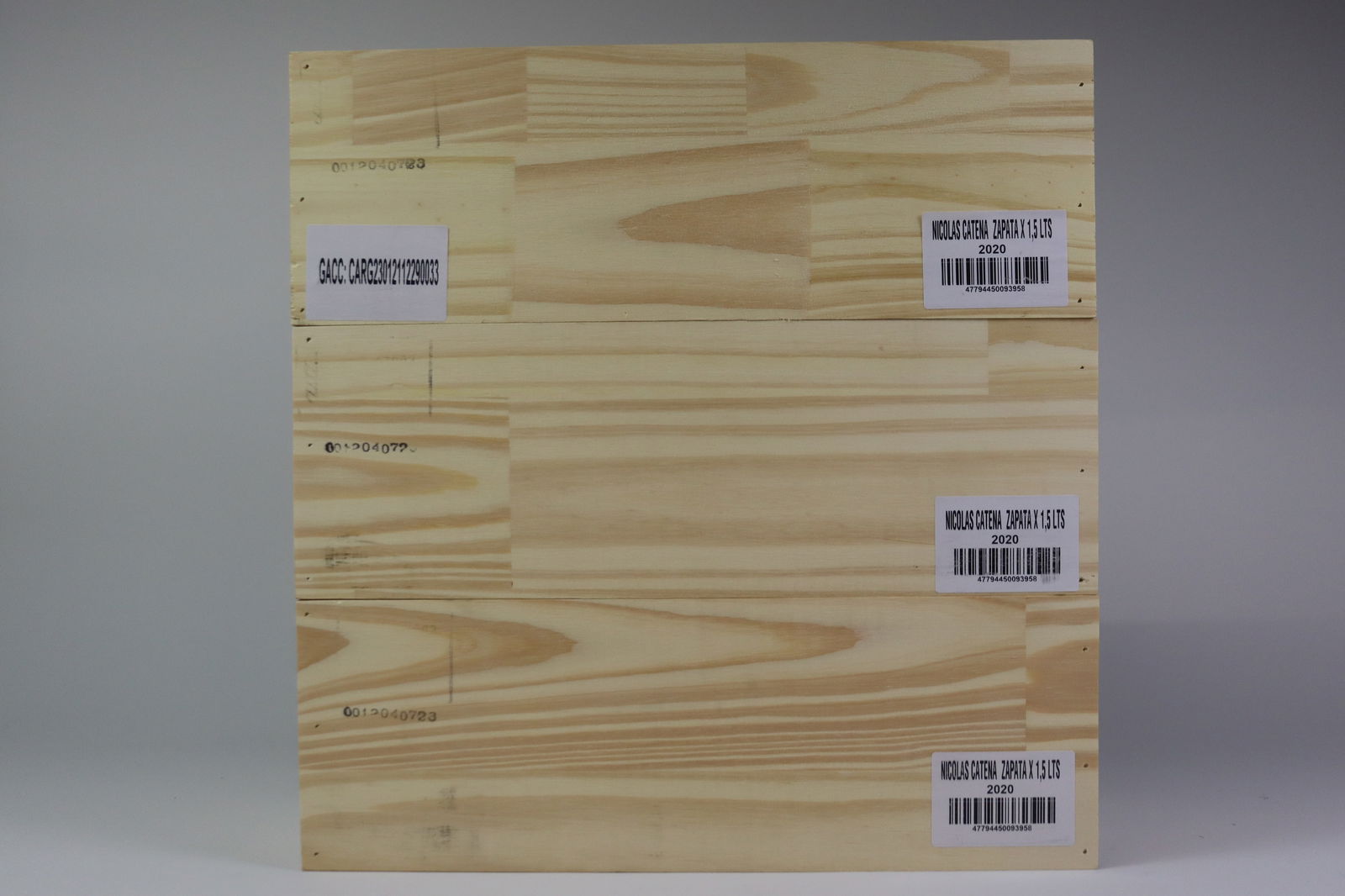 † 'Nicolas Catena Zapata' 2020: Nicolas Catena Zapata' 2020 Catena Zapata, Mendoza Excellent level and appearance R 3 magnums - 1.5ltr Per lot €220 - 320Sizemagnums - 1.5ltrConditionExcellent level and