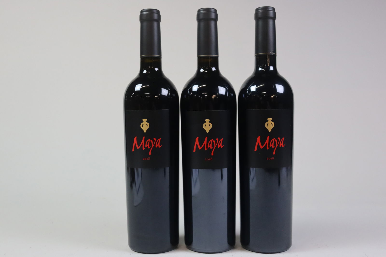 Maya 2018: Maya 2018 Dalle Valle Vineyards, Napa Valley Excellent level and appearance R 3 bottles Per lot €700 - 900 Size bottles Condition Excellent level and appearance