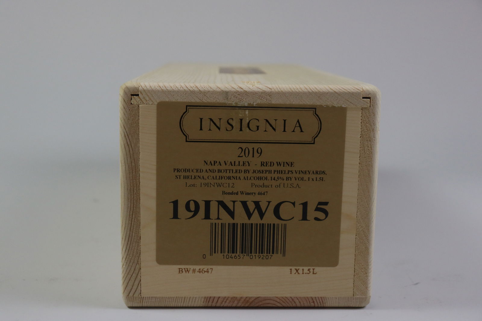 † Insignia Red 2019: Insignia Red 2019 Joseph Phelps, Napa Valley Excellent level and appearance R 1 magnum - 1.5ltr Per lot €240 - 340Sizemagnum - 1.5ltrConditionExcellent level and appearanceProvenance† -