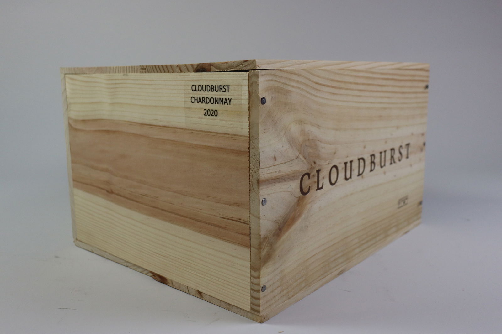 † Chardonnay 2020: Chardonnay 2020 Cloudburst Wines, Margaret River Excellent level and appearance W 6 bottles Per lot €460 - 600SizebottlesConditionExcellent level and appearanceProvenance† - Please note