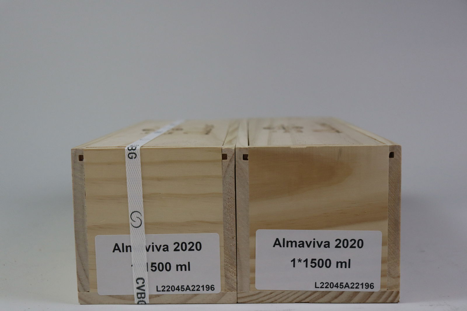 † Almaviva 2020: Almaviva 2020 Viña Almaviva, Puente Alto Excellent level and appearance R 2 magnums - 1.5ltr Per lot €260 - 360 Size magnums - 1.5ltr Condition Excellent level an