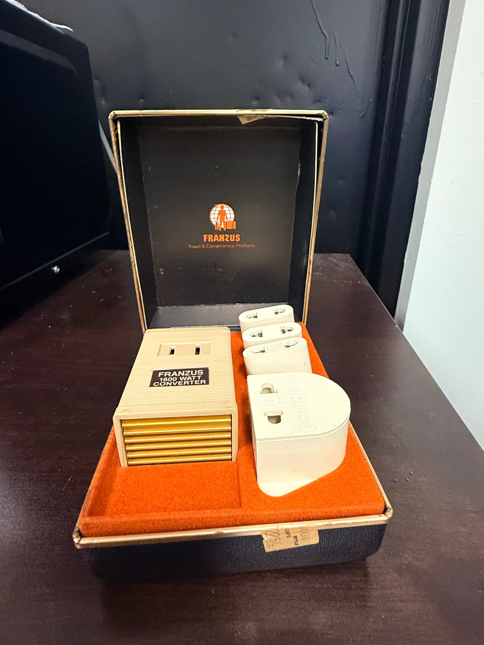 Ranzus Extra Power Travel Converter Kit (1 of 3)