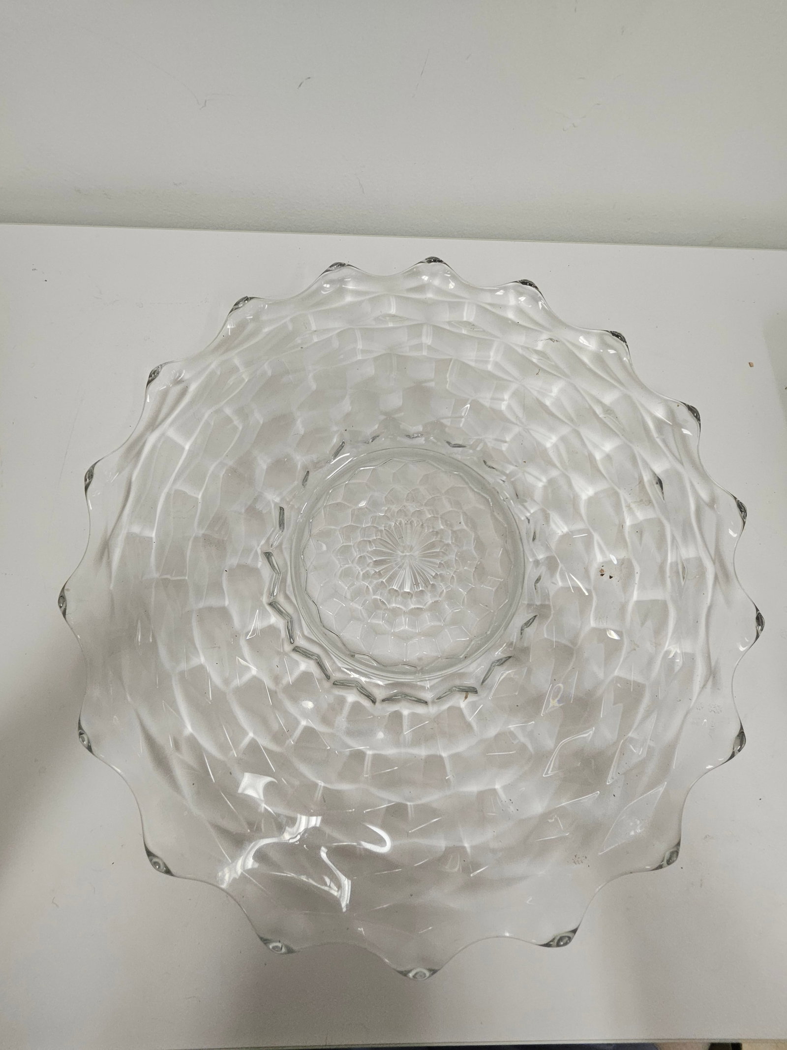 Large Diamond Pattern Scalloped Glass Bo (1 of 4)