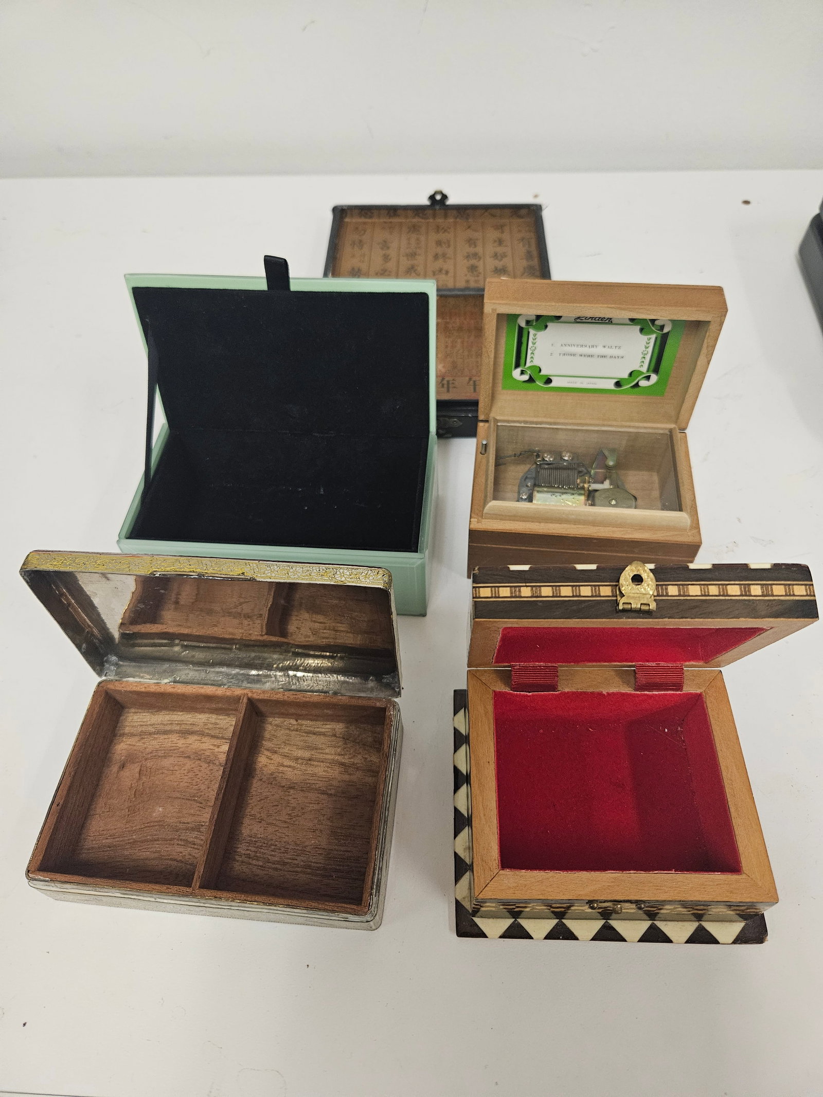 Set of 5 Vintage Assorted Trinket Boxes (1 of 8)