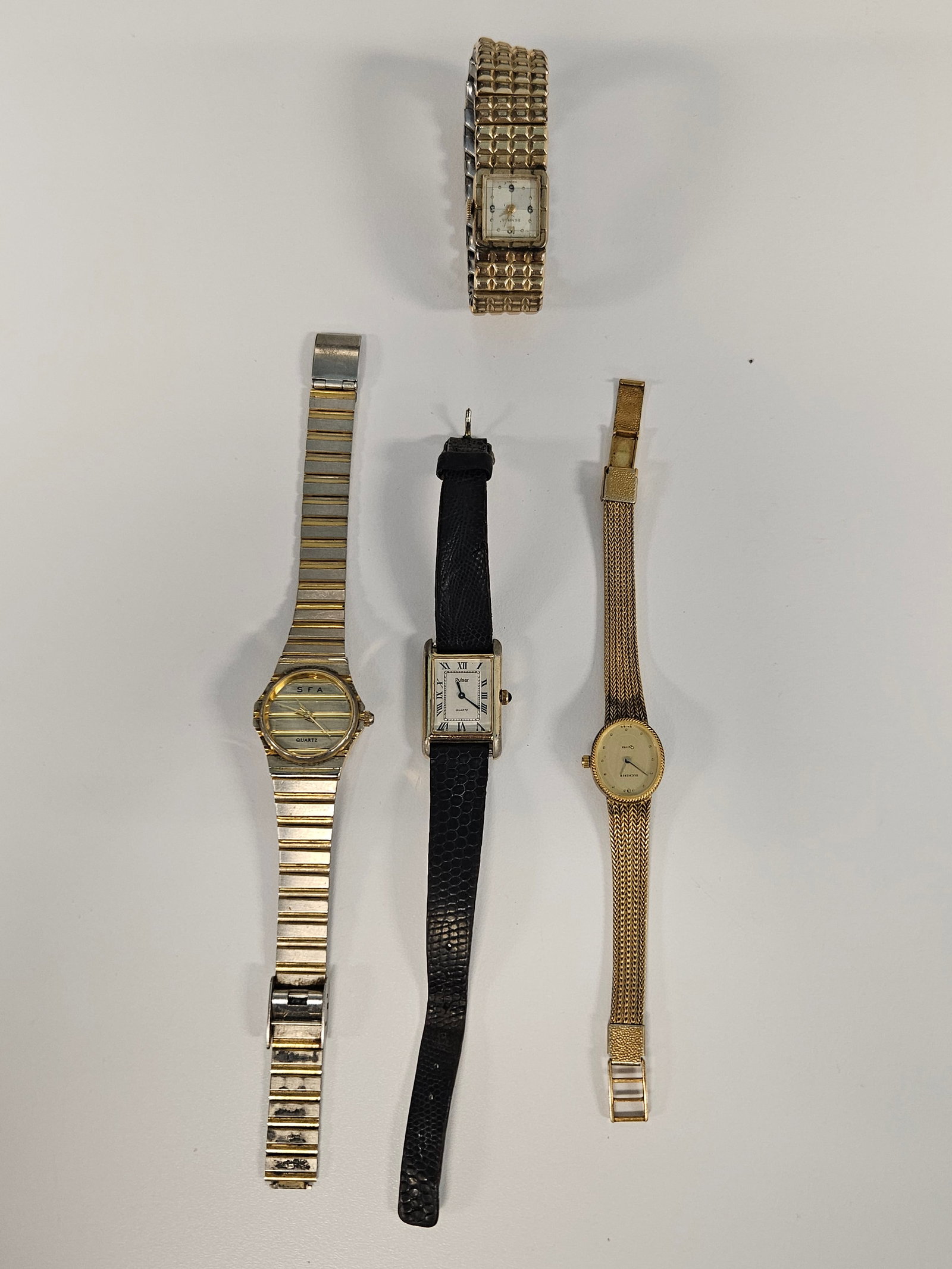 Lot of 4 Vintage Ladies Wristwatches (1 of 9)