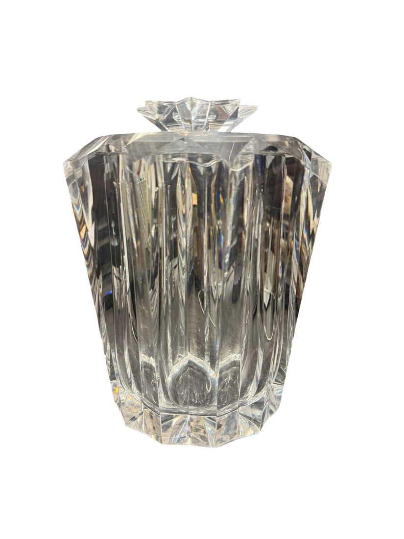 Mid-Century Lucite Ice Bucket with Star: Lucite ice bucket features a tapering faceted body with deep vertical fluting. The matching lid is topped with a distinctive starburst-shaped finial that complements the vessel's geometric design. Its