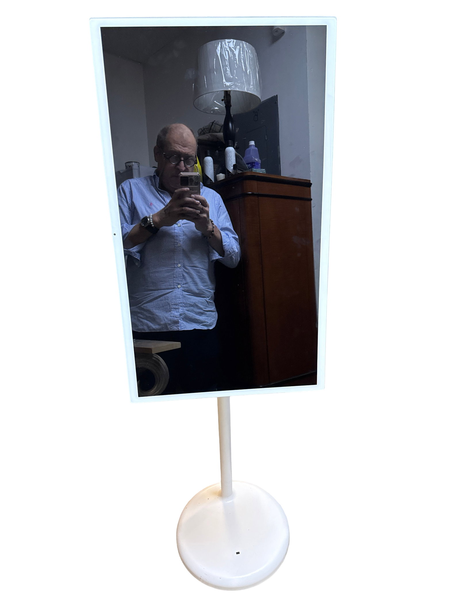 FitEye Smart Monitor on Pedestal Stand (1 of 6)