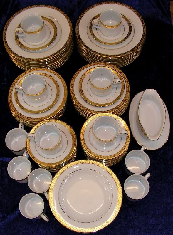 197 Gold Buffet Royal Gallery Porcelain China Set 90 Lot 197