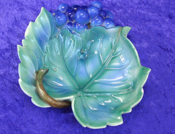 Vintage Porcelain Grape Leaf Ashtray: Beautiful Porcelain Ashtray, Green W/ Purple Grapes.