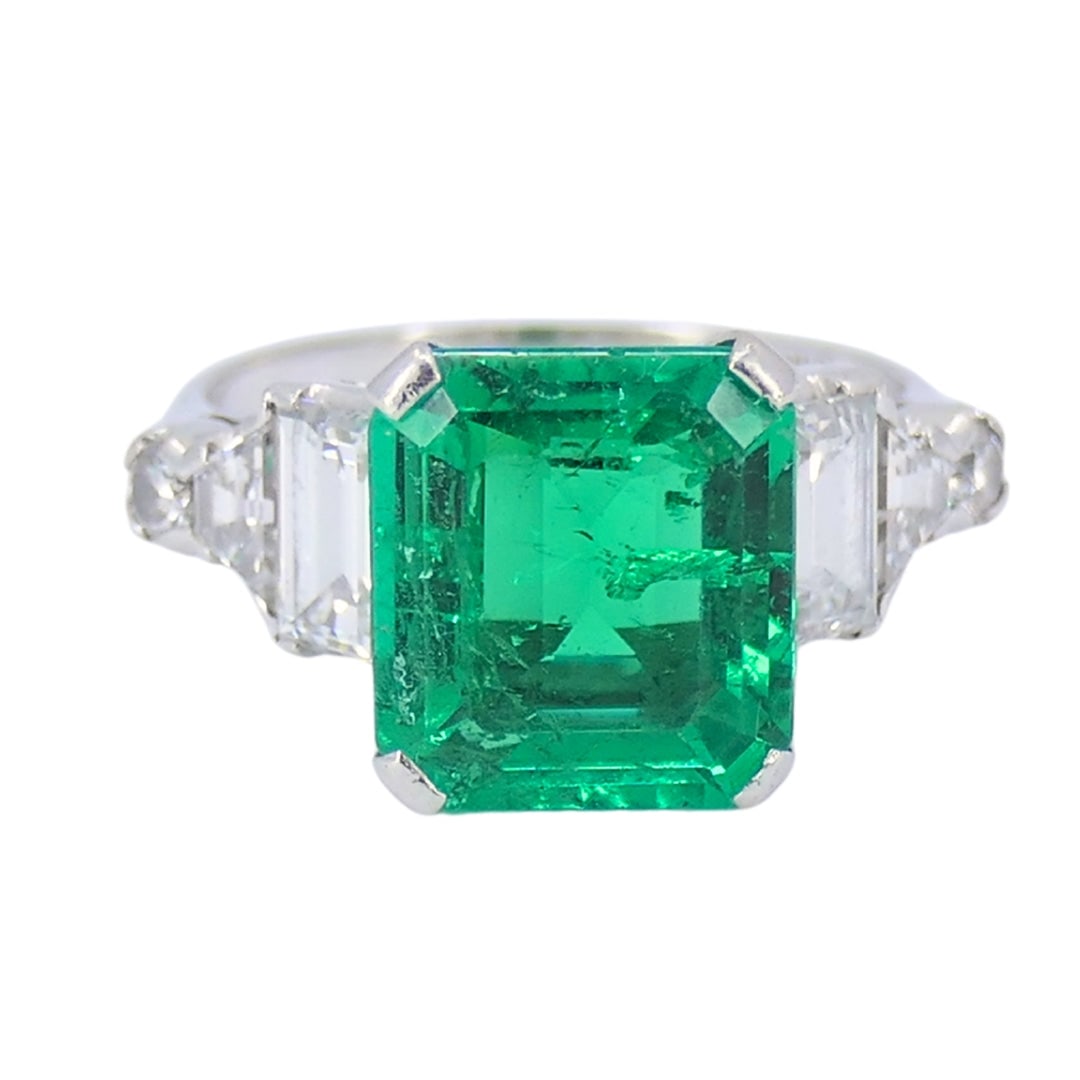 Colombian Emerald Engagement Ring: GIA Platinum Diamond