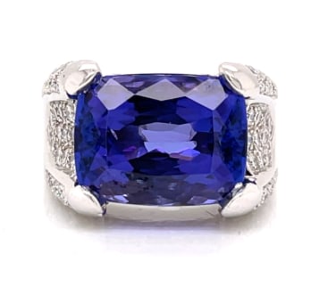 18K White Gold Tanzanite & Diamond Ring (1 of 1)
