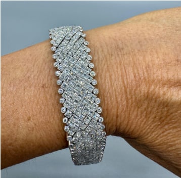 32.40 Ct. Diamond Bracelet (1 of 1)