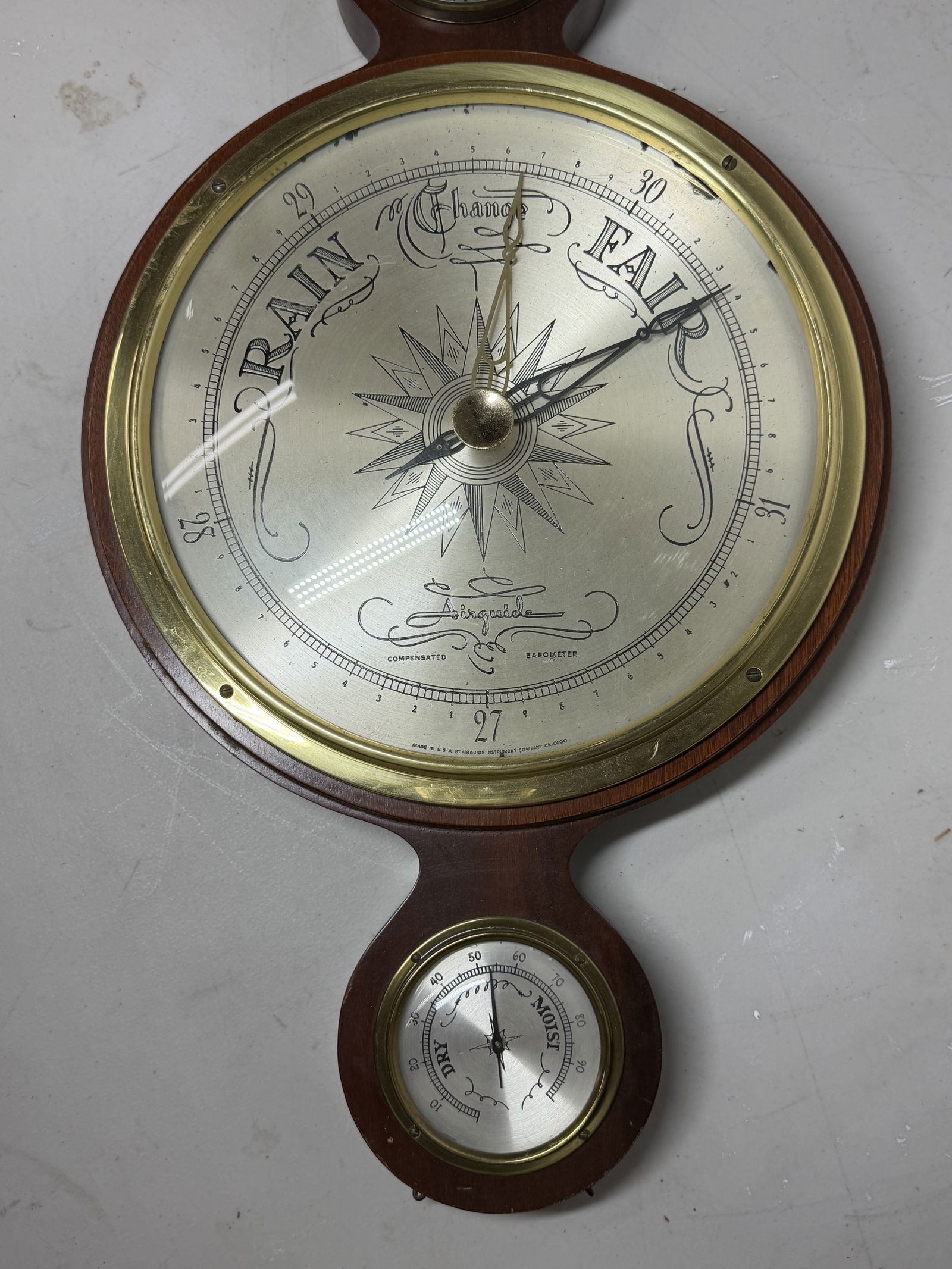 Vintage Hanging Wall Clock - 3