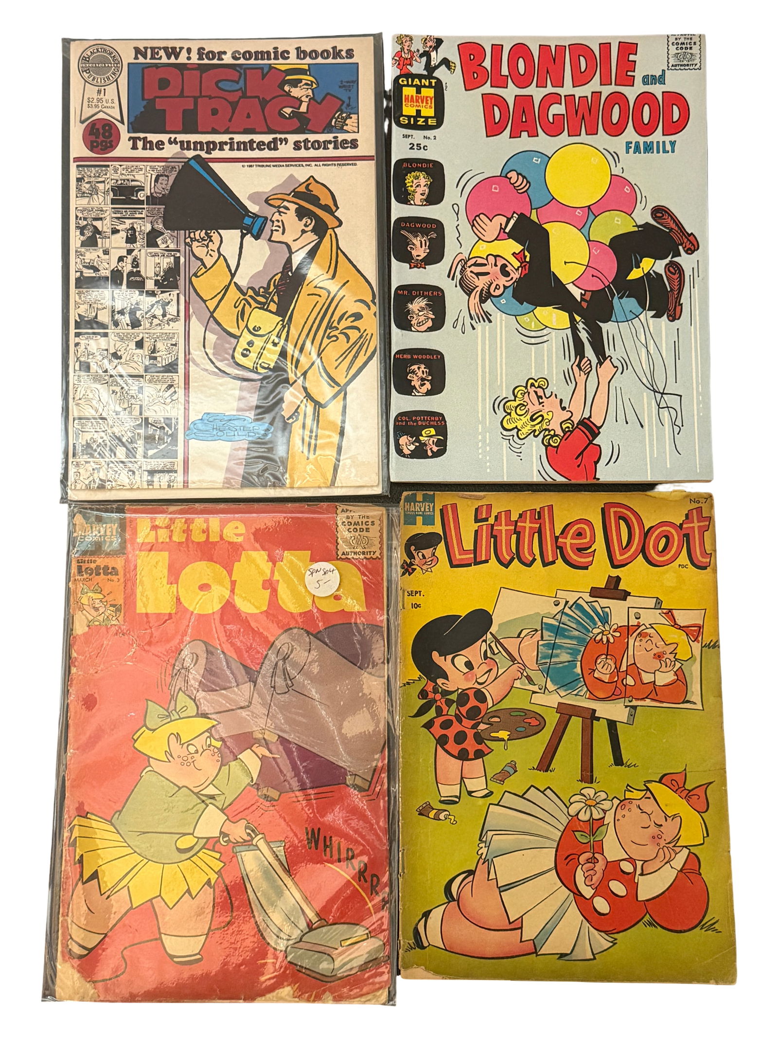 Comic Book Lot Dick Tracy, Blondie, Little Dot: Mixed vintage comic lot including Dick Tracy, Blondie and Dagwood, and Little Dot issues.