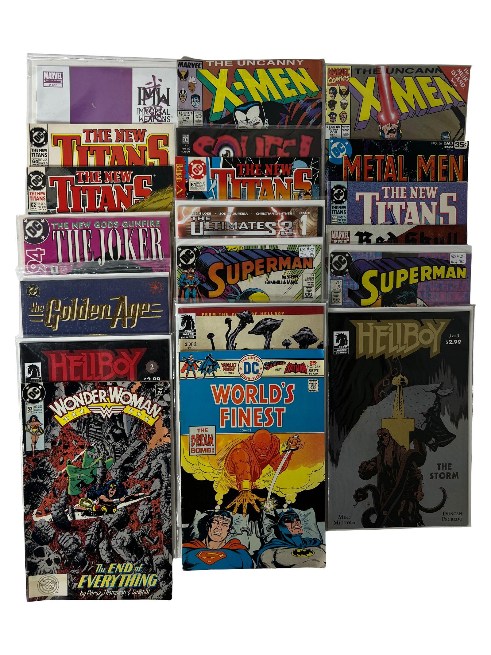 Mixed DC/Marvel Lot (New Titans, Hellboy, Wonder Woman, World's Finest): Large mixed lot including New Titans, Hellboy issues, Wonder Woman, and World's Finest.