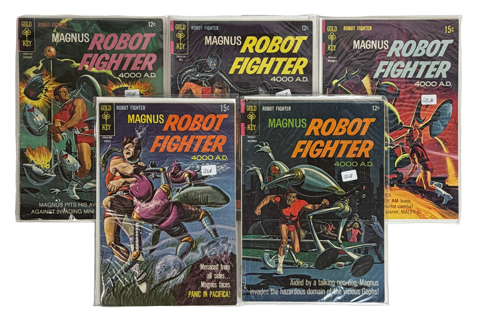 Magnus Robot Fighter Comic Book Lot: Group of vintage Magnus Robot Fighter comics (Gold Key); multiple issues.