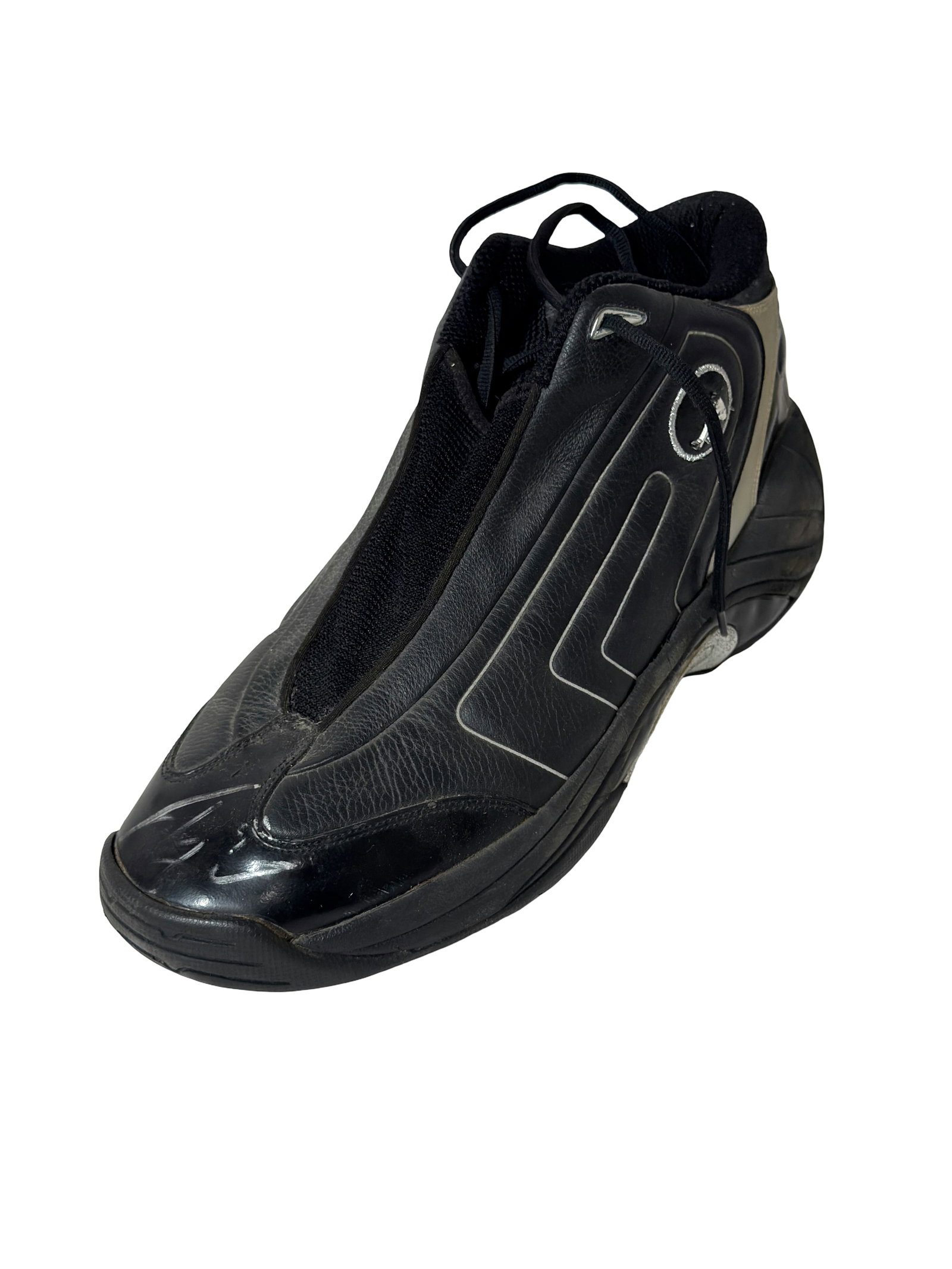 Autographed Shaquille O'Neal Shoes (1 of 8)