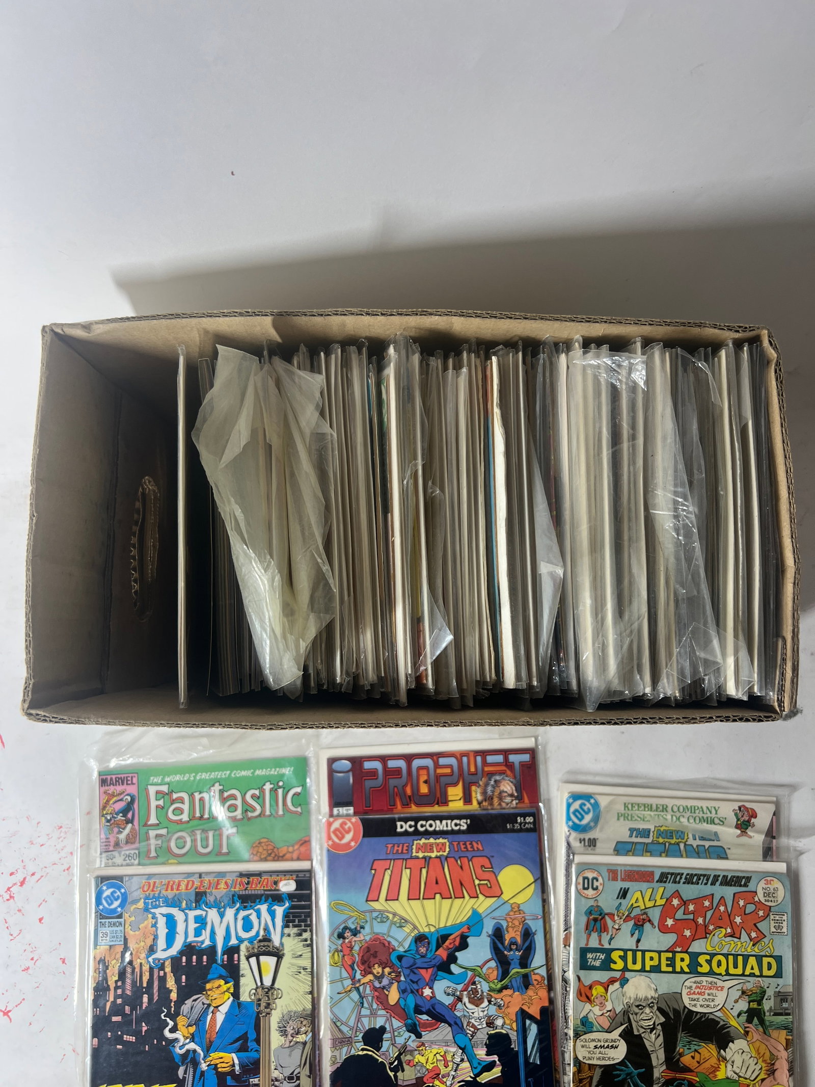 Comic Book small Box Collection lot - 4