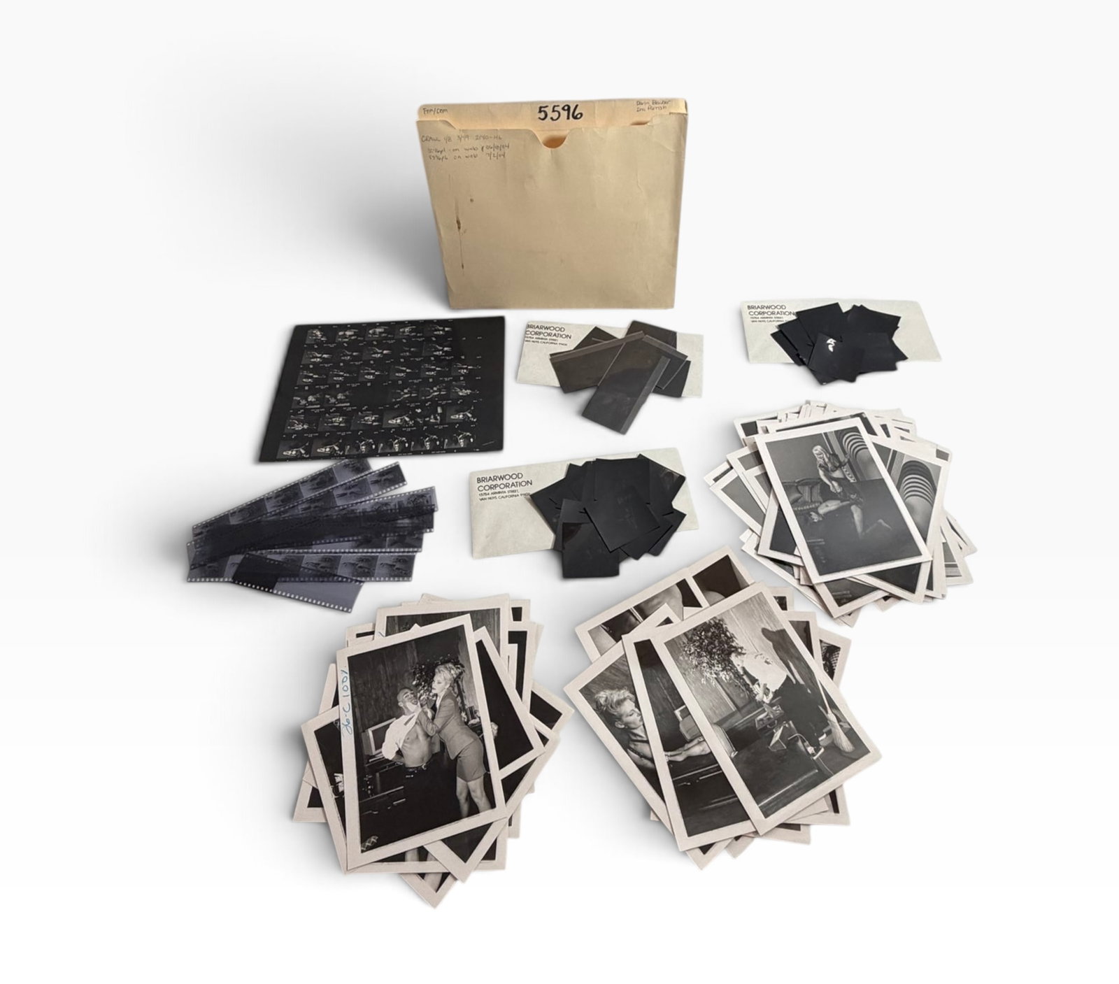 Vintage Adult Photography Archive Envelope 5596 Photos Negatives (1 of 4)