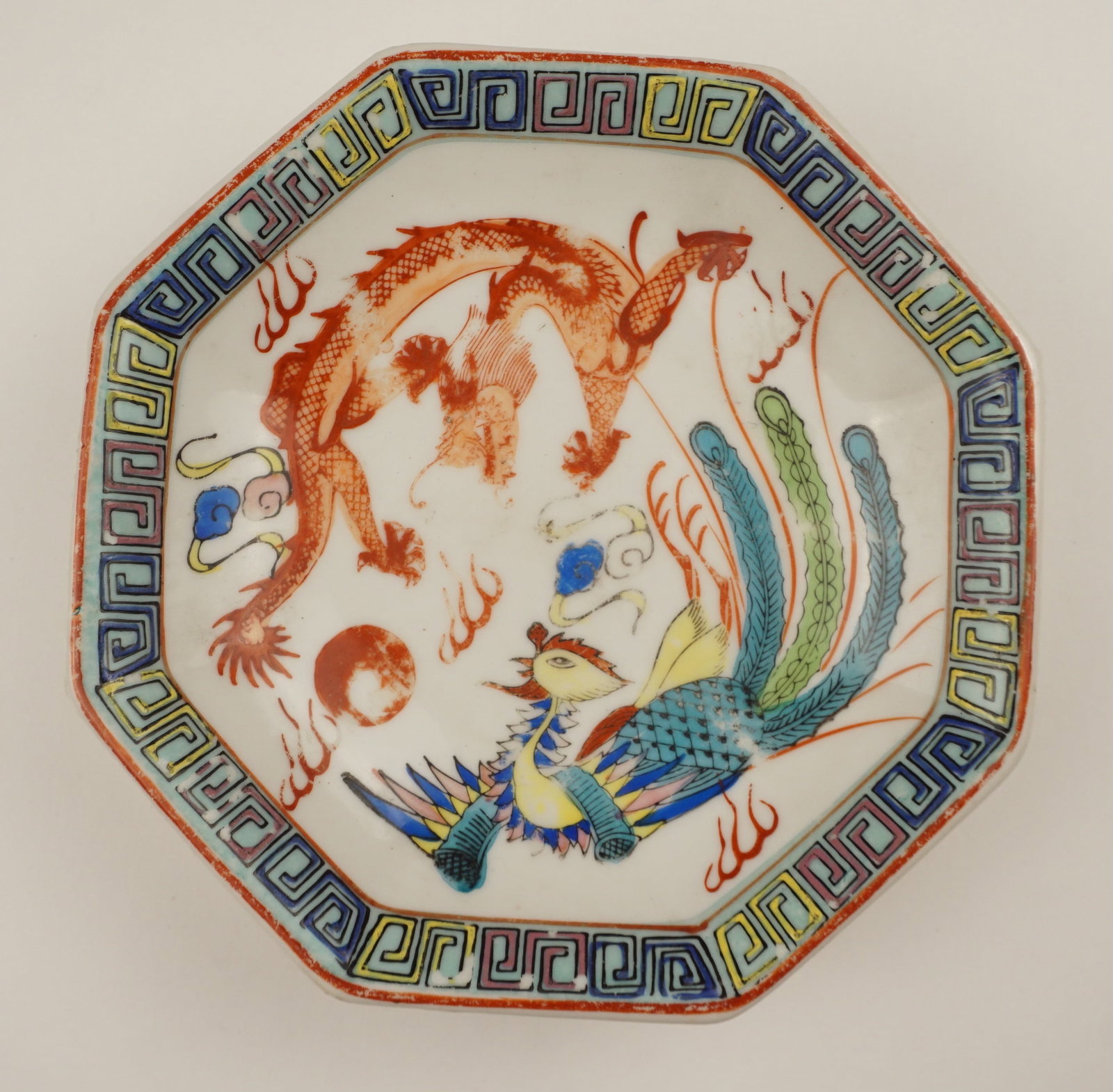 Chinese Republic Period Wucai Porcelain Octagonal Plate, Iron Red Dragon & Phoenix Design (1 of 5)