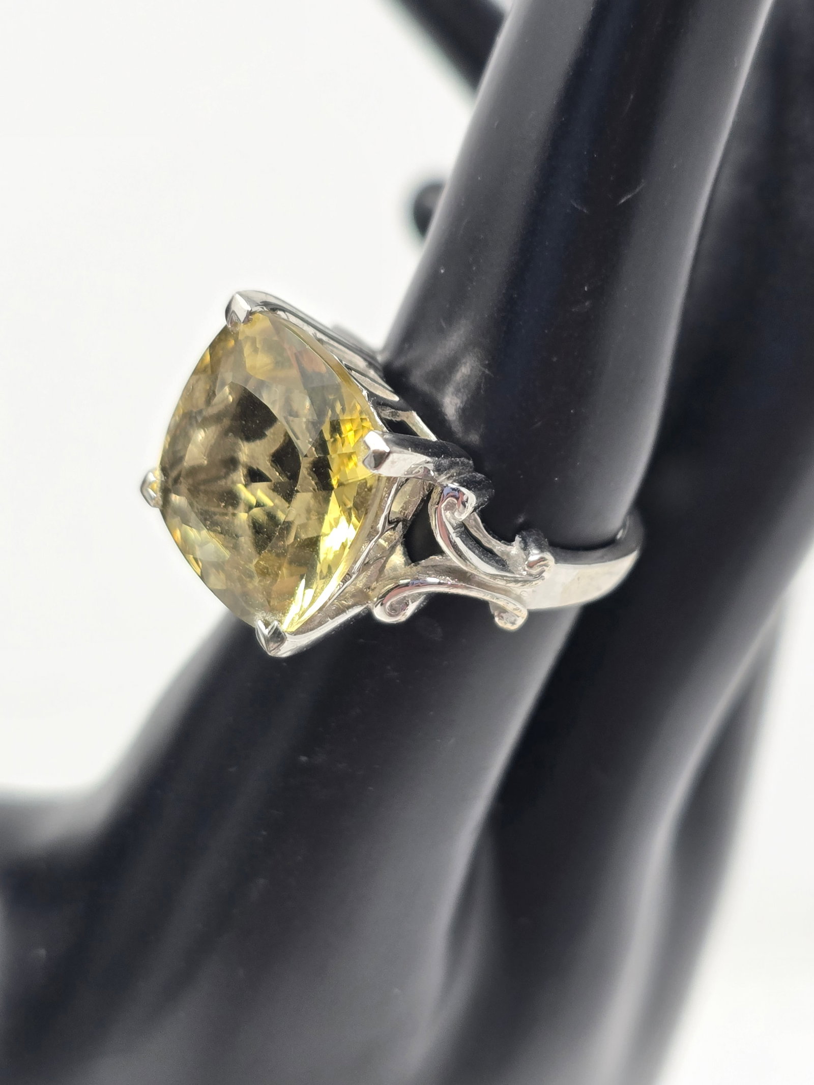 925 Sterling Silver Solitaire Ring - 4