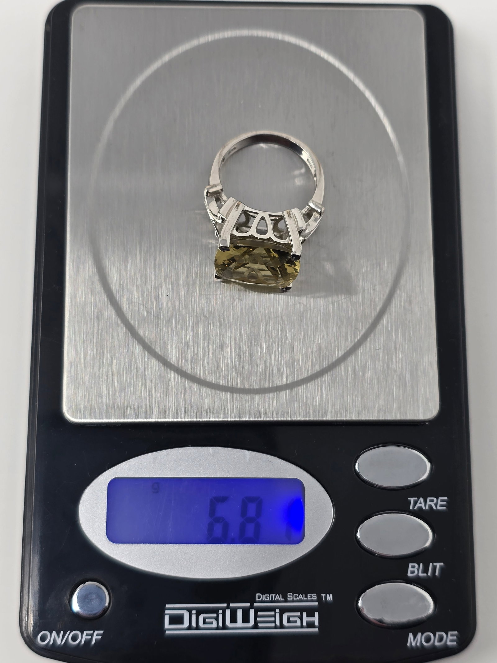 925 Sterling Silver Solitaire Ring - 8