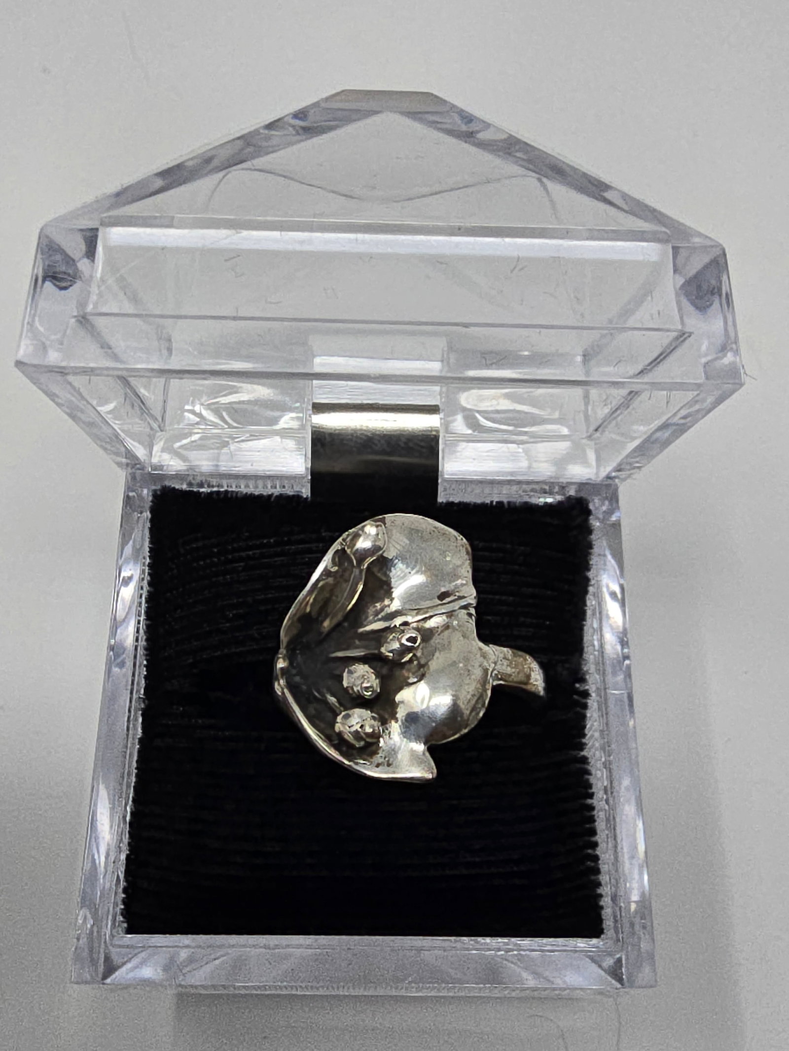 925 Sterling Silver Handmade Floral Ring: Vintage Art Nouveau 925 Sterling Silver Handmade Floral Ring Approx. Size 7.5 10.3g