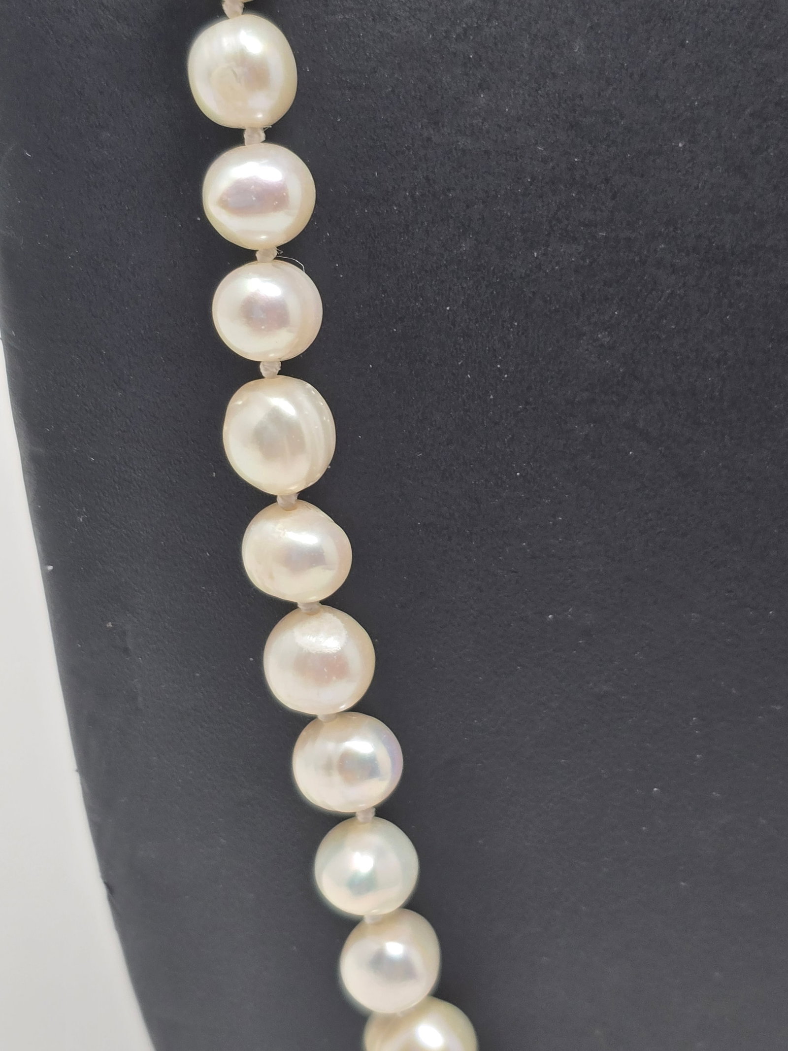 Strand White Pearl Necklace - 2