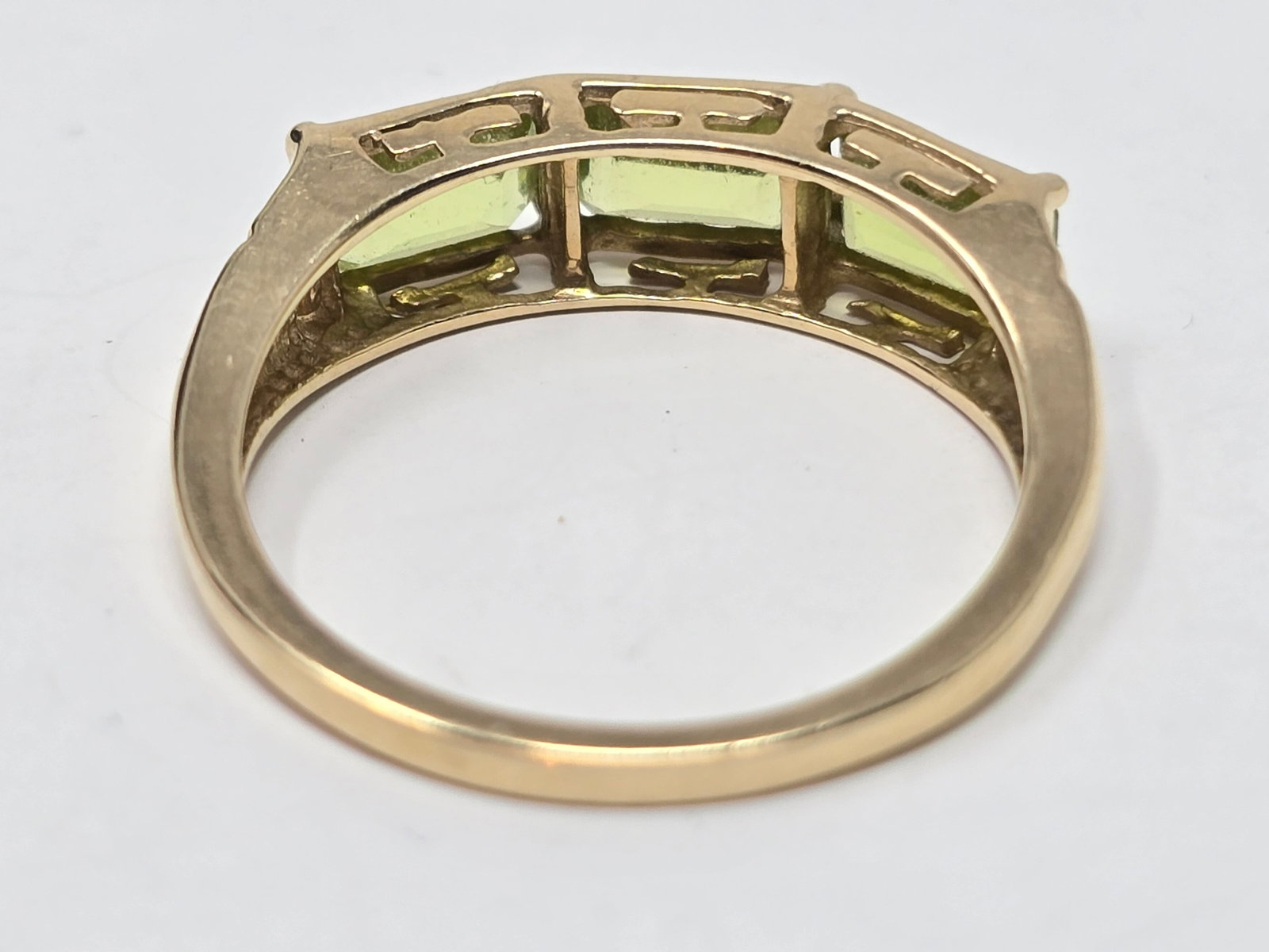 10K Yellow Gold Peridot Ring - 2