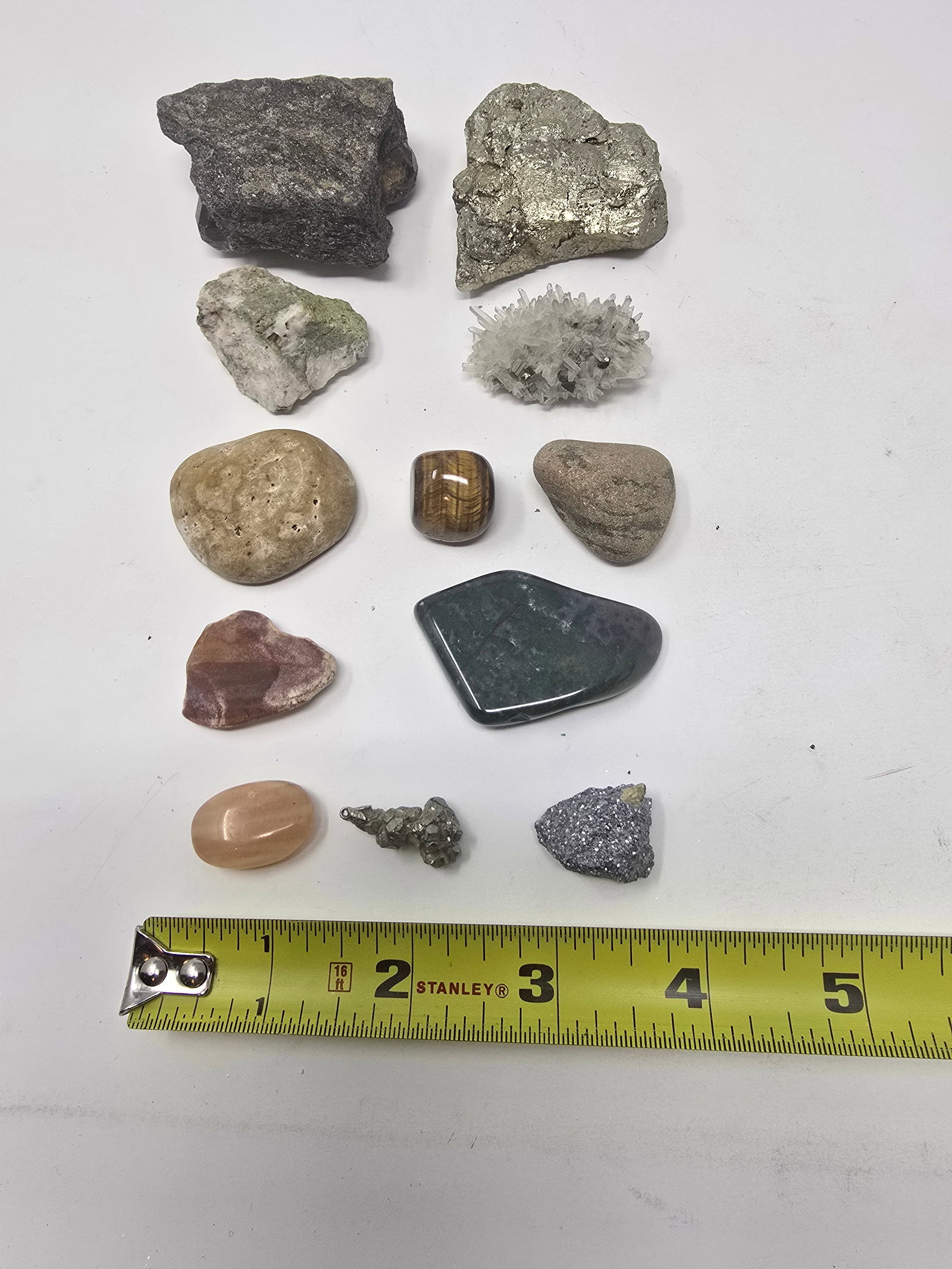Mixed Lot of (12) Beautiful Crystals - 2