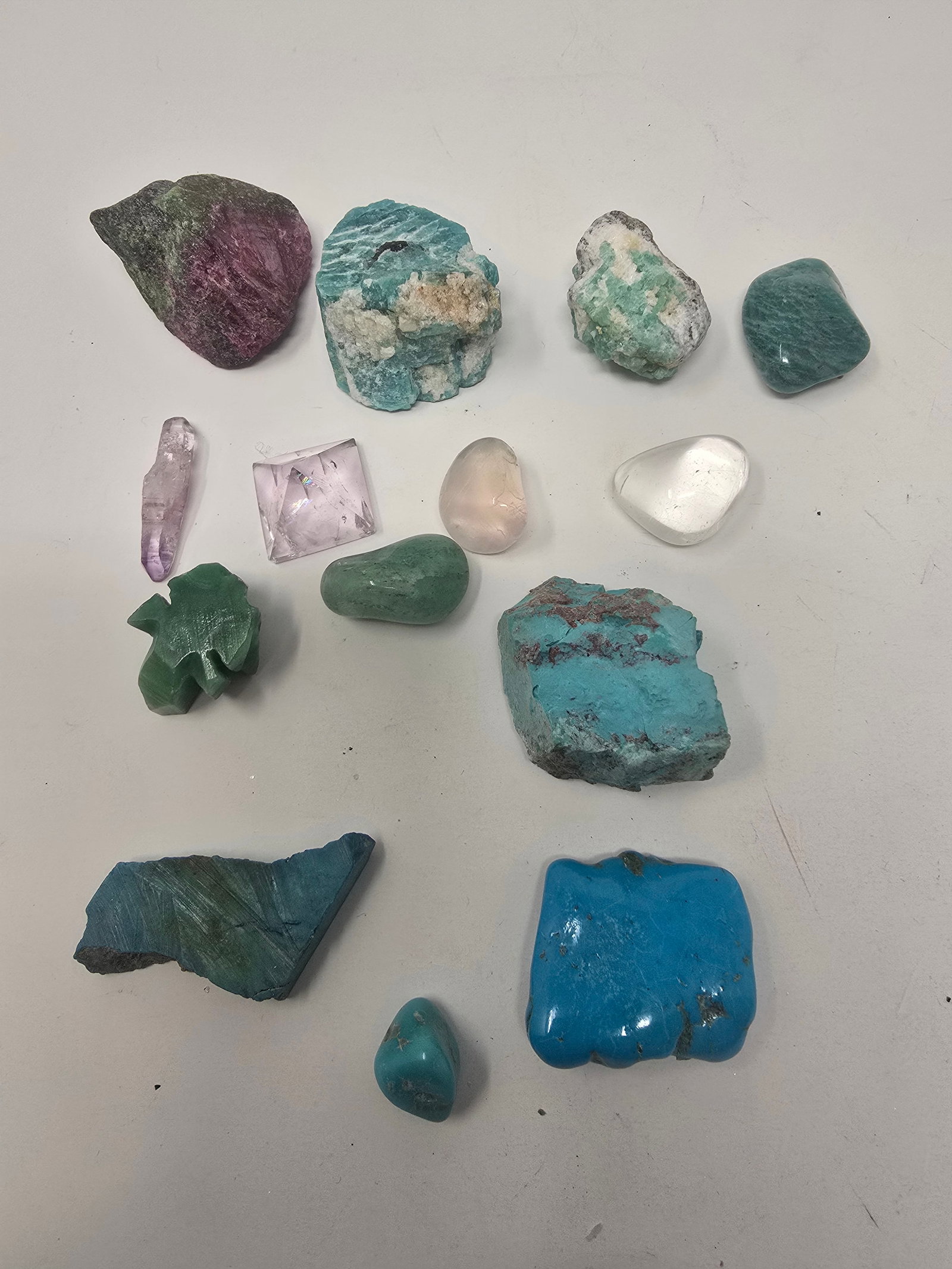 Mixed Lot of (14) Beautiful Crystals - 2