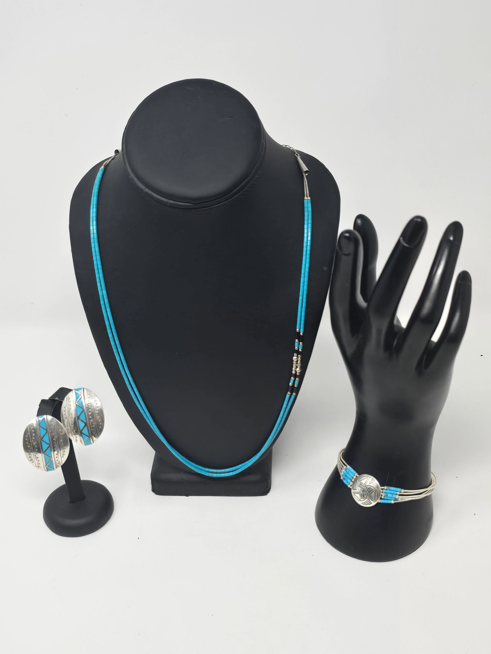 Stunning Native American Southwestern Turquoise Set (1 of 10)
