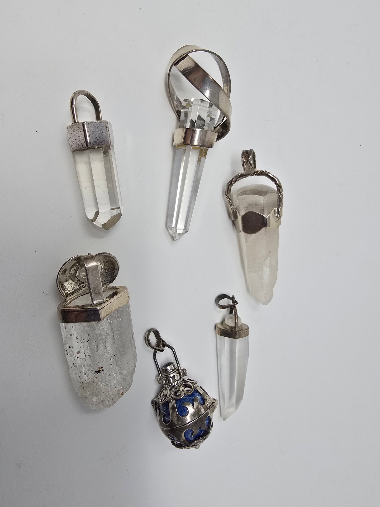 Mixed lot of (6) Crystal Healing Jewelry Pieces - 4