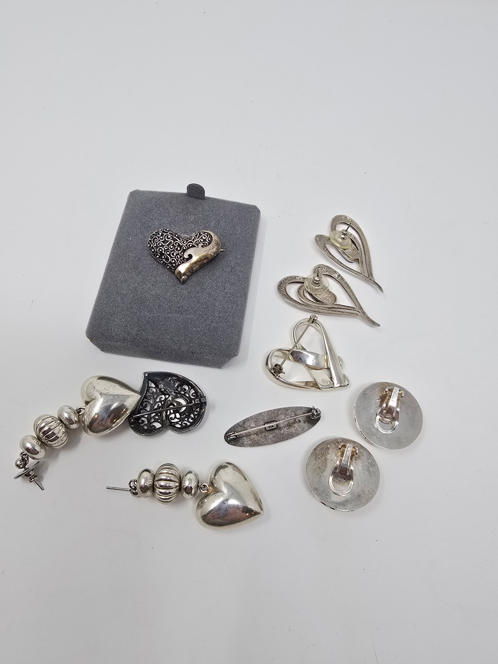Mixed Lot of Vintage Earrings and Brooches - 3