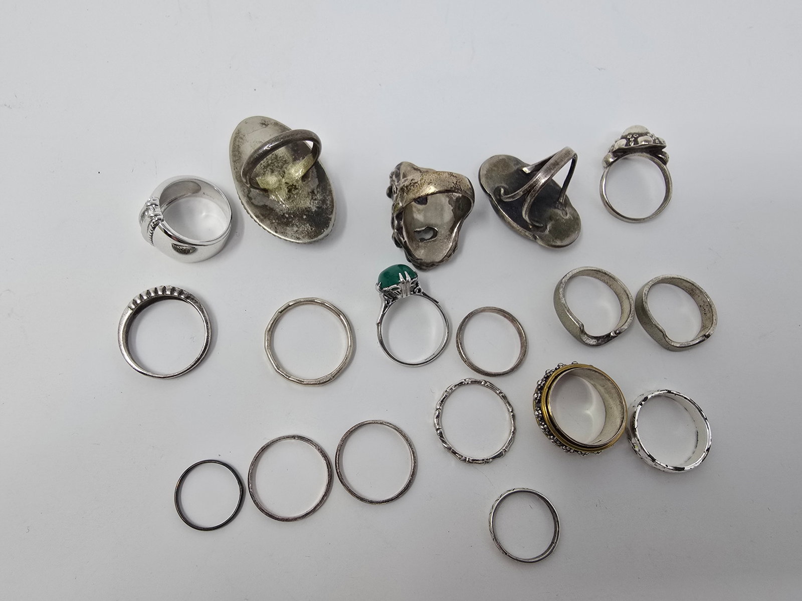 Large Mixed Lot of (18) Rings - 4