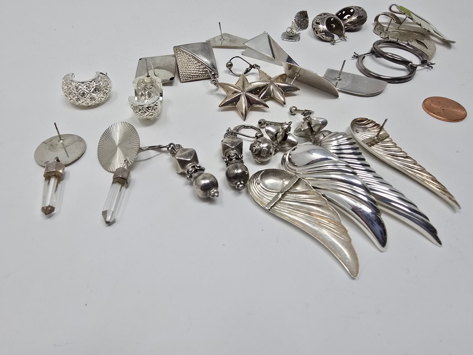 Mixed Lot of (14) Pairs of Very Unique Earrings - 3
